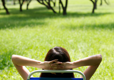 新西兰女子举重选手刷新纪录，望创更好