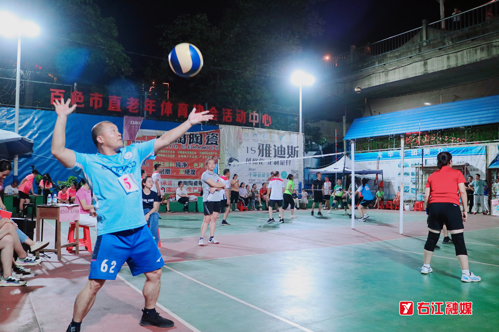 od体育登录-关于热血拼搏!女子足球比赛全程扣人心弦的信息