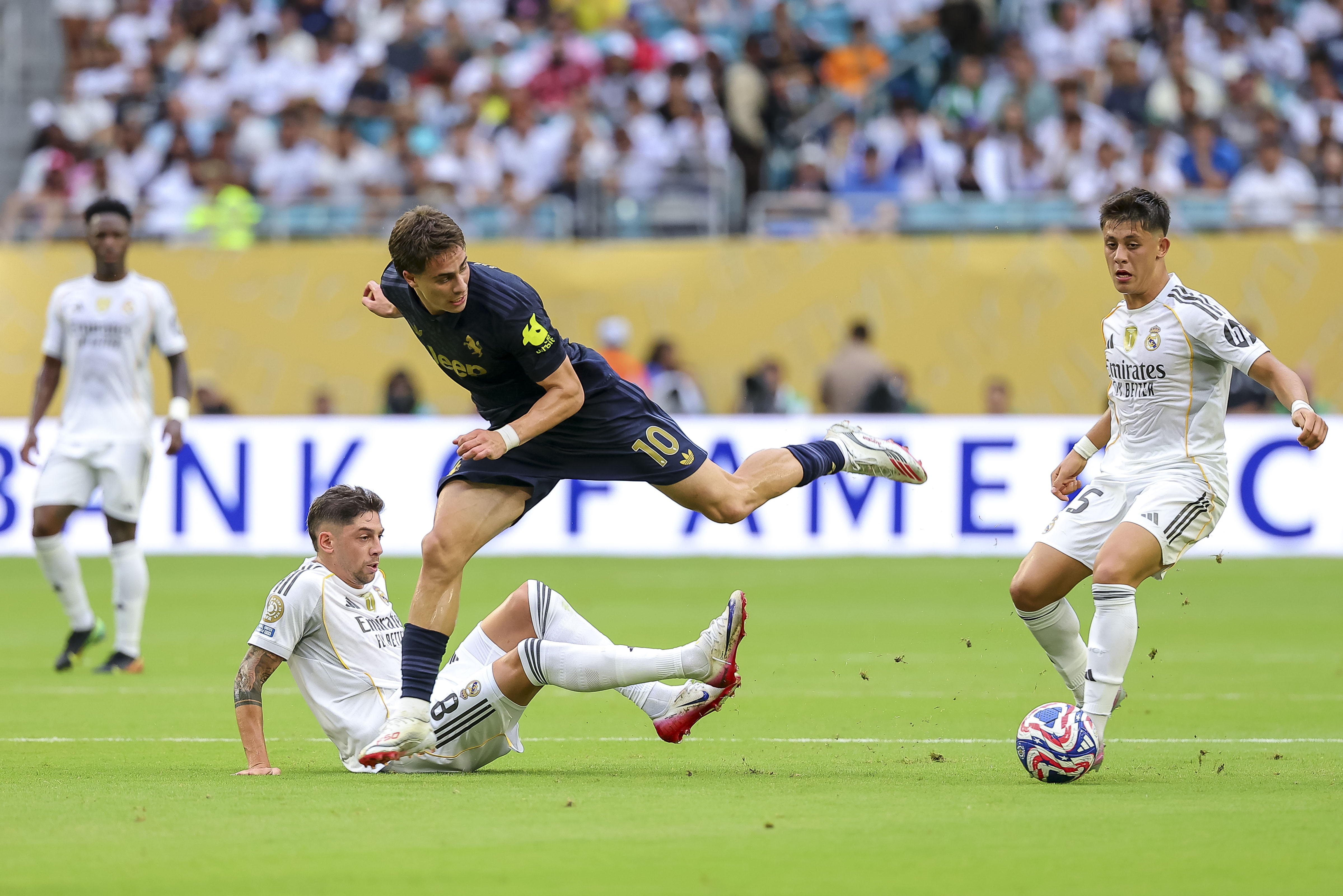 od体育官网登录网址-皇家马德里踢出绝佳表现，大胜对手