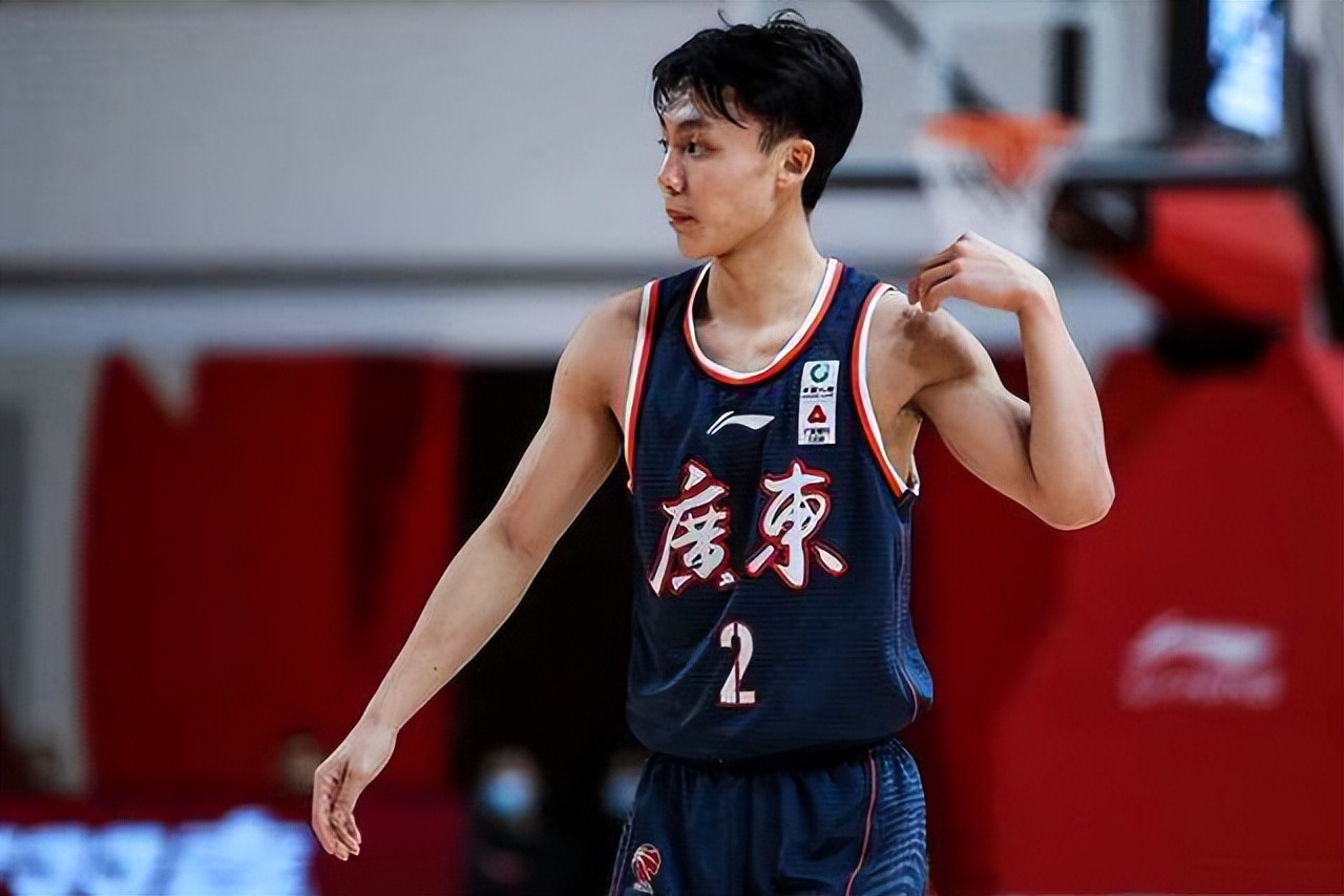 od体育电竞-广东女篮逆转胜利，主教练表扬全队